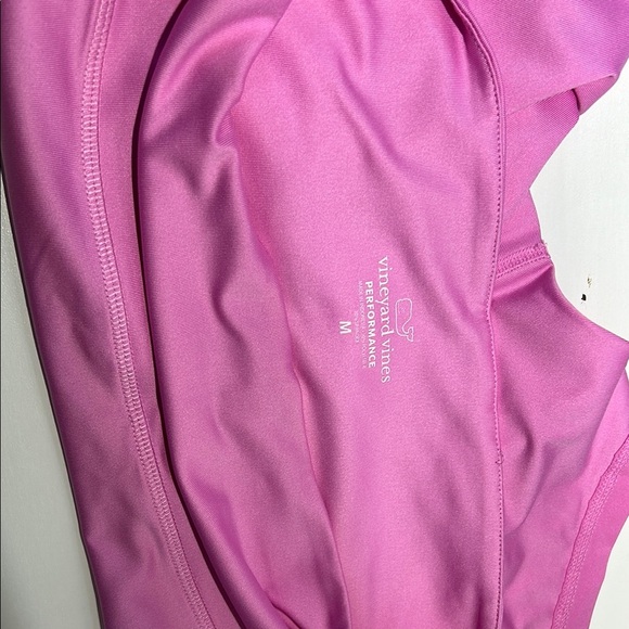 Vineyard Vines Pink Bike Shorts Moisture-Wicking Performance - Picture 2 of 3